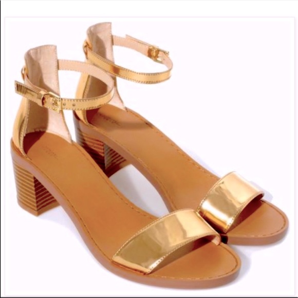 Zara Stylish Block Heel Sandals - Picture 7 of 7